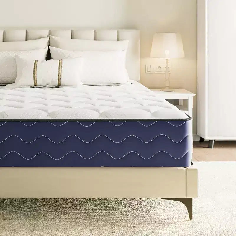 Materasso ibrido in memory foam rinfrescante di media rigidità, confezionato in scatola