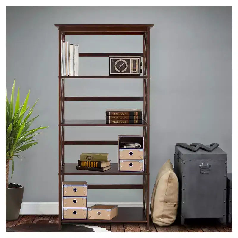 Libreria a 5 ripiani con design a X